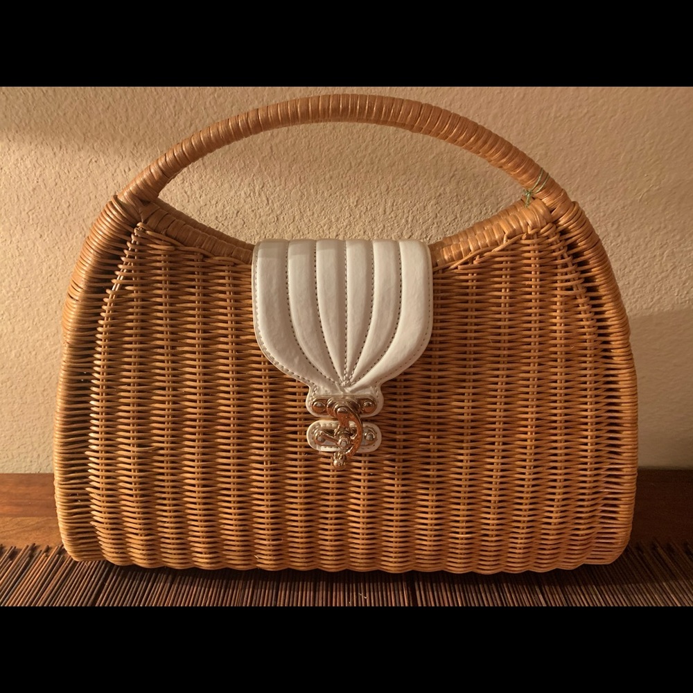 Rattan/Leather combo resort bound bag-AvaRose-Rare style-New
